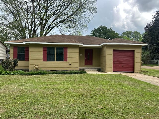 118 Hawkins St, Vicksburg, MS 39180
