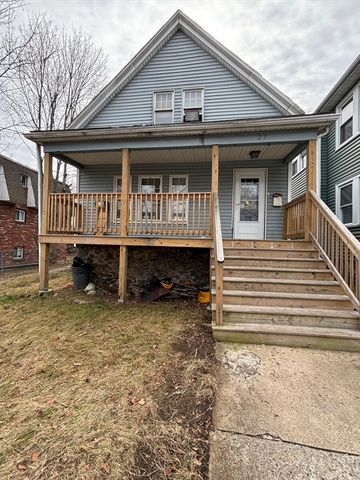 27 6th Ave, Quincy, MA 02169