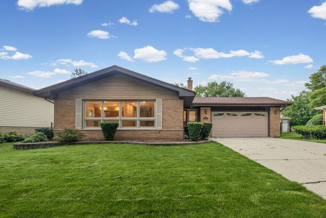 319 Gareth Ln, Schaumburg, IL 60193