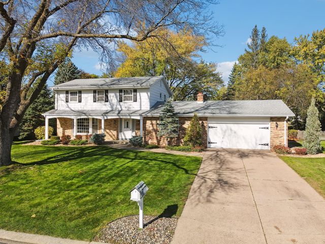9672 Vincent Ave S, Bloomington, MN 55431