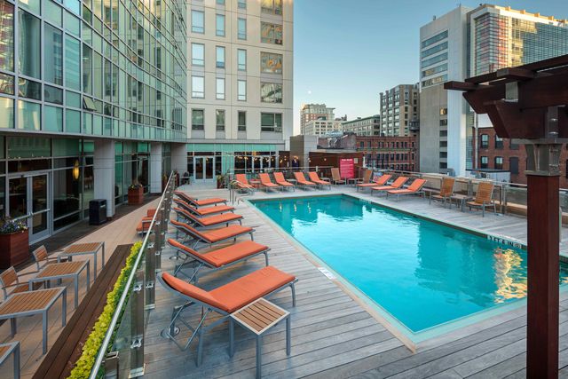 665 Washington St #1917, Boston, MA 02111