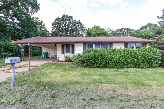 421 Scottsdale Dr, Sullivan, MO 63080