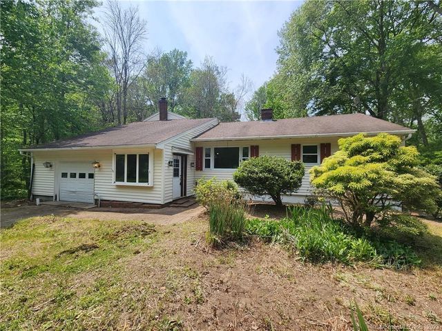 26 Terry Rd, Gales Ferry, CT 06335