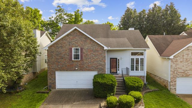 116 Breakwater N, Hendersonville, TN 37075