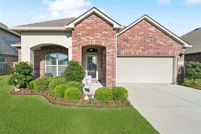 212 W  Lake Ct, Slidell, LA 70461