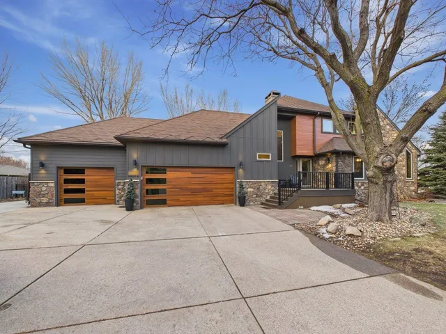 804 E  57th St, Sioux Falls, SD 57108