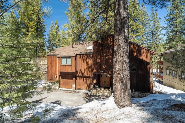 150 Basque Dr, Truckee, CA 96161