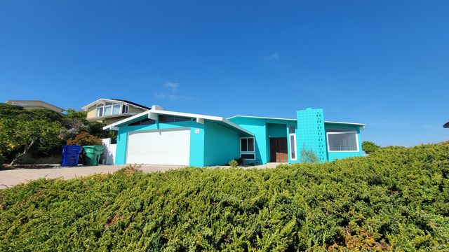 5141 Pacifica Dr, San Diego, CA 92109
