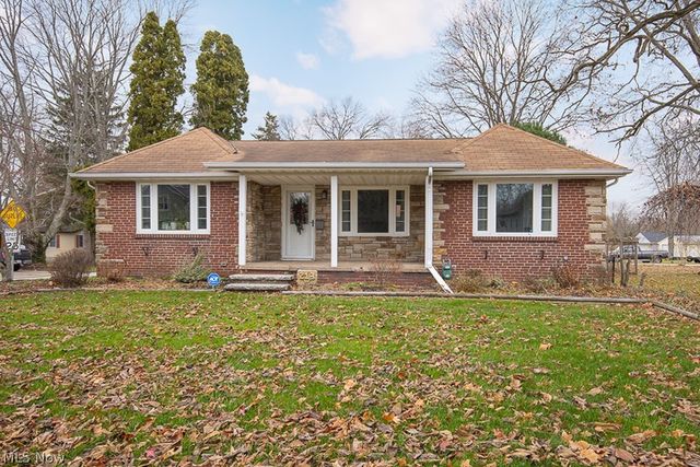213 W  Martin Ave, Amherst, OH 44001
