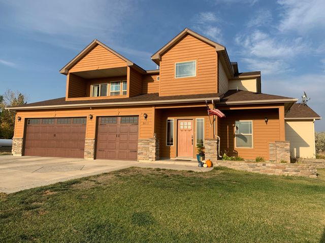 5021 132nd Trl NW, Williston, ND - 5 Bed, 3 Bath Single-Family Home