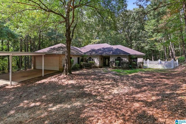 485 Kenner Creek Rd, Deatsville, AL 36022
