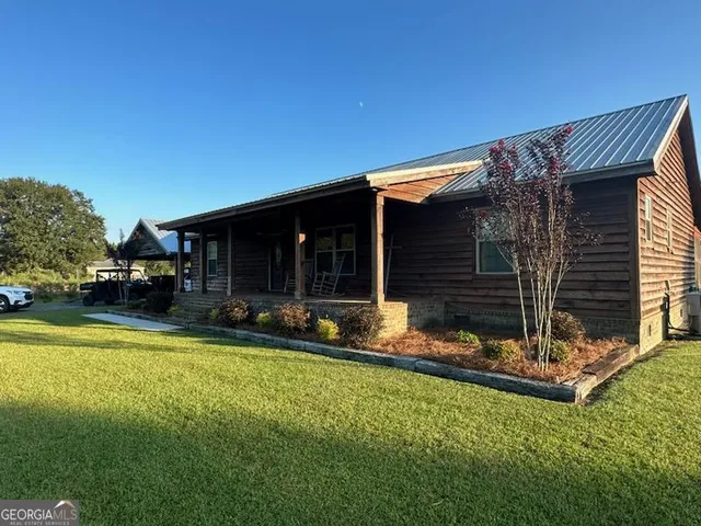 5311 Loves Chapel Rd, Glennville, GA 30427