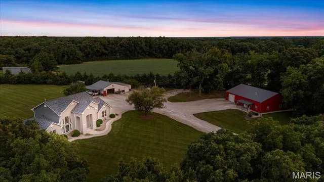 396 Bunker Hill Rd, Silex, MO 63377