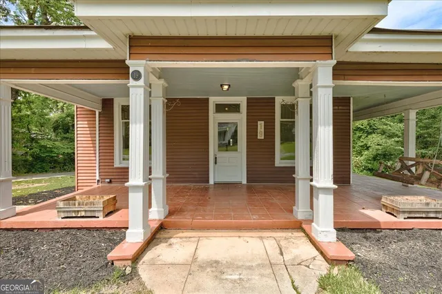 19 McDonough St, Hampton, GA 30228