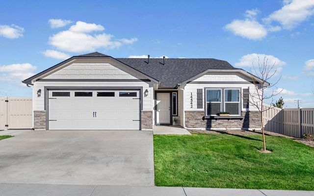 1693 NW Varnish Ave NW #95, Redmond, OR 97756