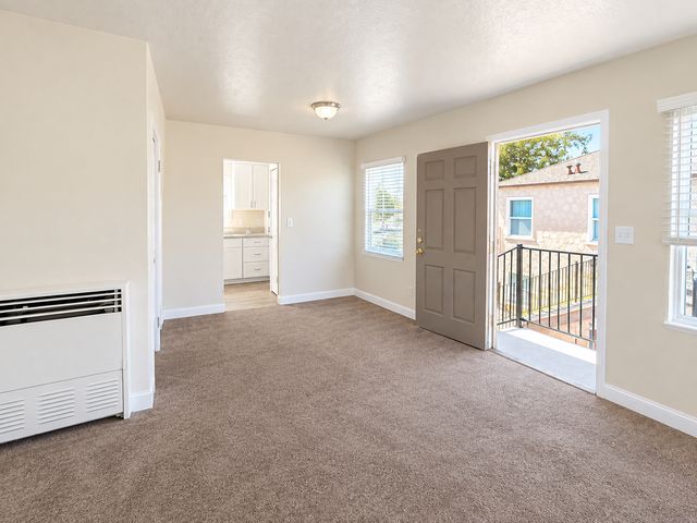 2239 Garnet Ave, San Diego, CA 92109