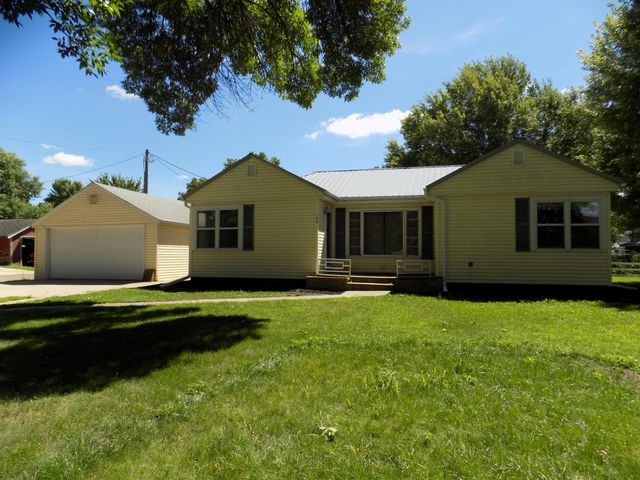 106 Funk Ave, Lakefield, MN 56150