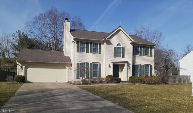 15143 Waterford Dr, North Royalton, OH 44133