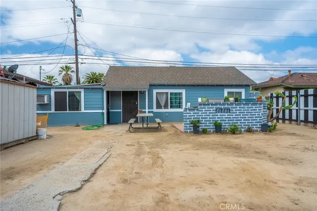 821 N  Pauline St, Anaheim, CA 92805