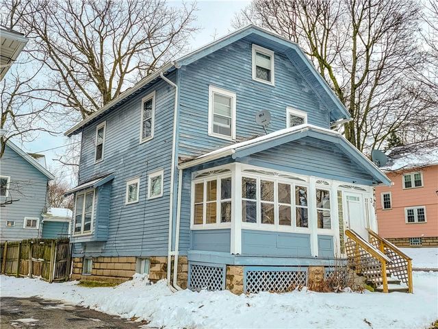 34 Pioneer St, Rochester, NY 14619