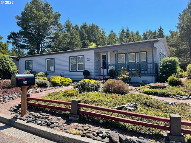 770 Wecoma Loop, Florence, OR 97439