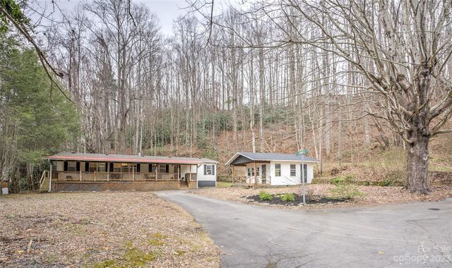 3 Connies Ct, Maggie Valley, NC 28751