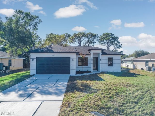 1827 Tomaso Ave, Lehigh Acres, FL 33972