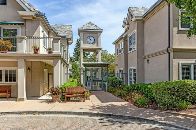 1 W  Edith Ave #C214, Los Altos, CA 94022