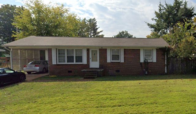 1106 Waverly Ave, Muscle Shoals, AL 35661