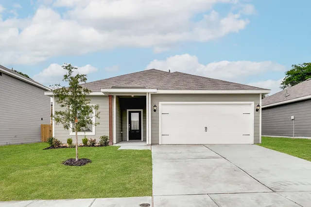6356 Emerald Tree Ln, Dallas, TX 75241