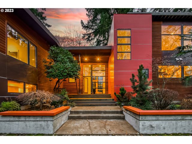 5320 SW Childs Rd, Lake Oswego, OR 97035