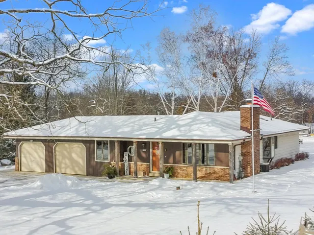W928 Harmony LANE, East Troy, WI 53120