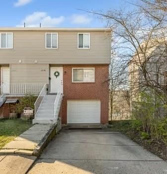 2706 Strachan Ave, Pittsburgh, PA 15216