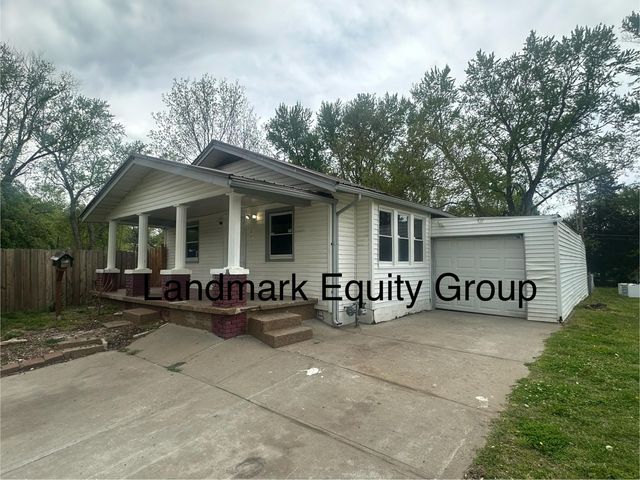 9012 E  Wilson Rd, Independence, MO 64053
