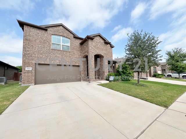 15829 White Mill Rd, Fort Worth, TX 76177