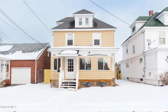 969 Vischer Avenue, Schenectady, NY 12306