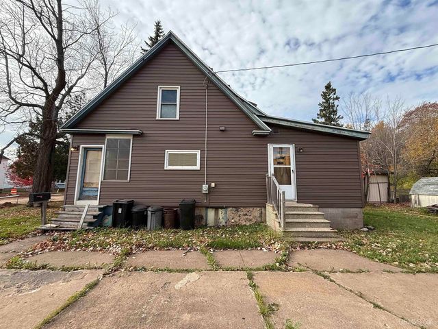 426 W  Empire St, Ishpeming, MI 49849