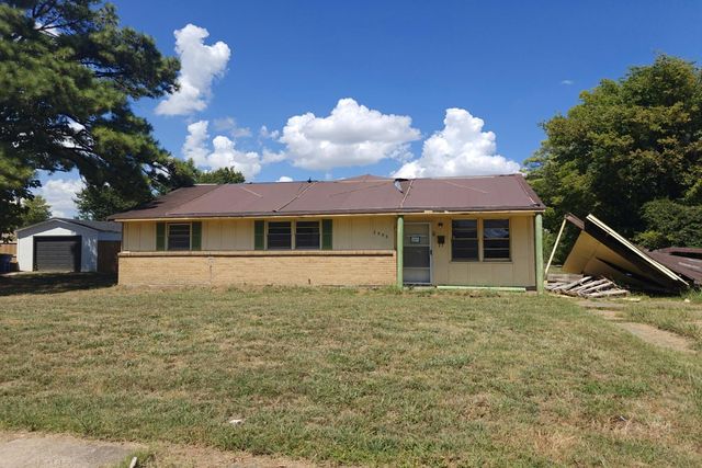 2906 Beatty St, West Memphis, AR 72301