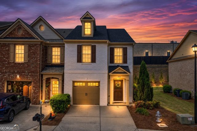 2712 Beynon Ln, Suwanee, GA 30024