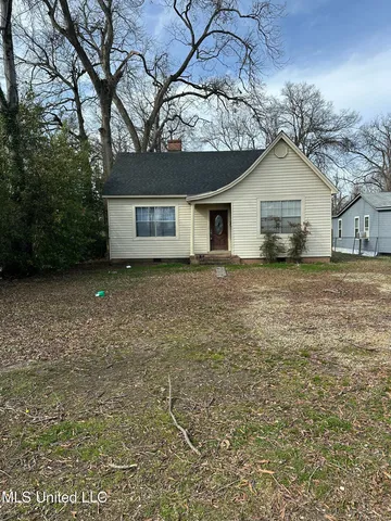 402 W  Jefferson Ave, Greenwood, MS 38930