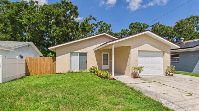 8060 52nd St N, Pinellas Park, FL 33781