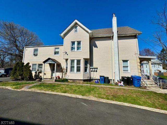 424 Hamilton St, Rahway, NJ 07065