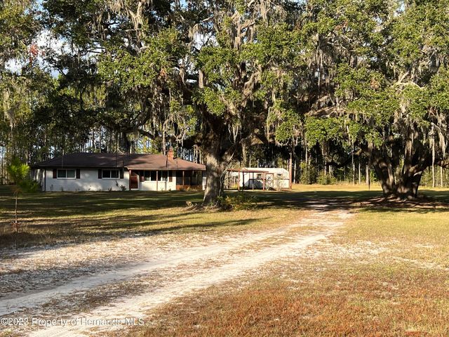 7393 NE County Rd   #353, Old Town, FL 32680