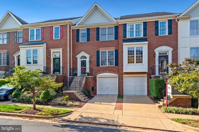 3905 Charles Ave, Alexandria, VA 22305