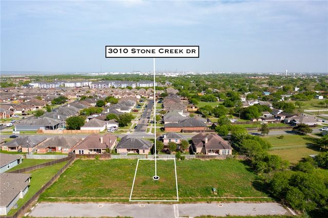 3010 Stone Creek Dr, Corpus Christi, TX 78410
