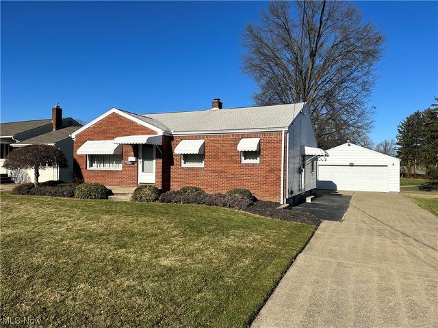 449 Creed St, Struthers, OH 44471