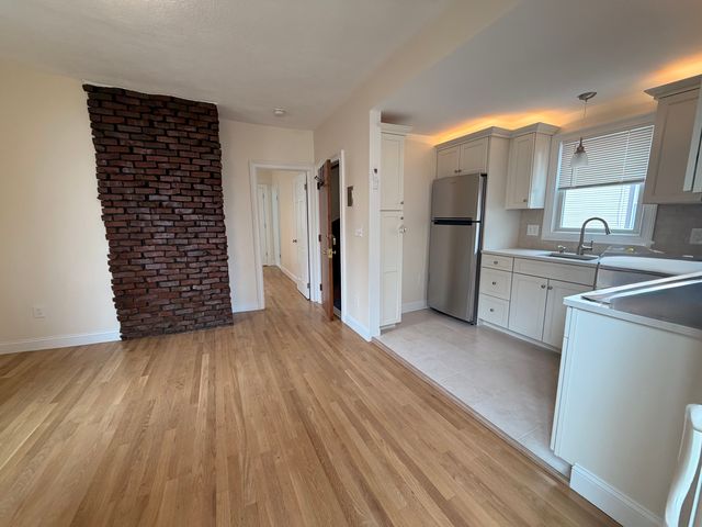 26 Brooks St #2, Boston, MA 02128