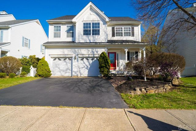 19 Holohan Dr, Plainsboro, NJ 08536