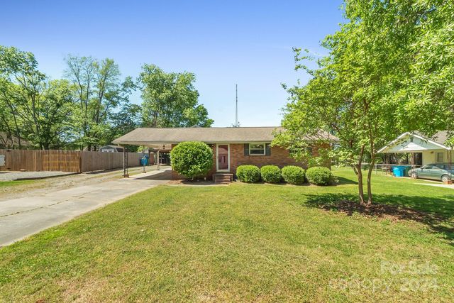 806 Cone Ave, Pineville, NC 28134