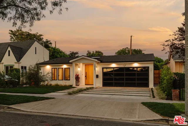 1222 N  Lincoln St, Burbank, CA 91506
